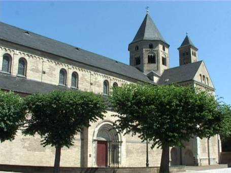 Dormagen : Basilika des Kloster Knechtsteden